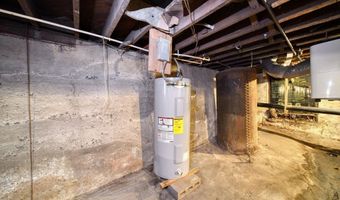 106 N Talbot St, Addison, MI 49220