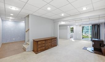 80 Skytop Rd, Andover, NJ 07860