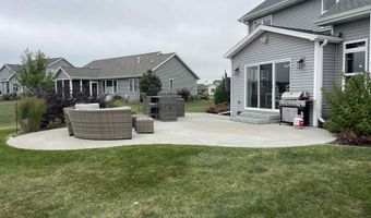 6860 W DESIGN Dr, Appleton, WI 54942