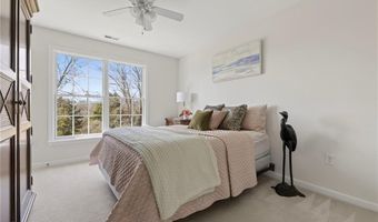 25 Southern View Dr, Narragansett, RI 02882
