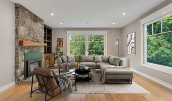 110 Stone Hill Rd, Bolton, VT 05464