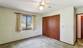 71 Railroad St, Atkins, IA 52206