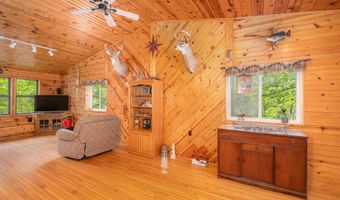 5084 Woodland Ave, Bagley, MN 55803