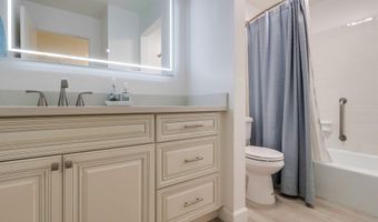 3200 La Rotonda Dr 407, Rancho Palos Verdes, CA 90275