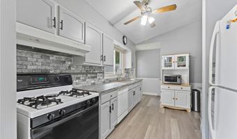 3350 Black Oak Ln, Austintown, OH 44511