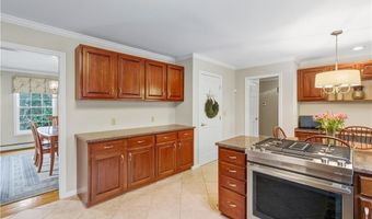 113 Log Rd, North Smithfield, RI 02830