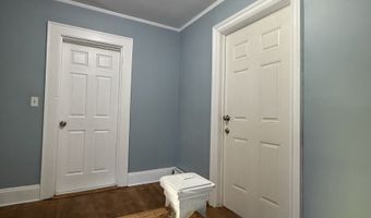 87 Manhattan Ave 2nd floor, Bridgeport, CT 06606