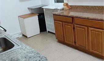 24 N 13th St, Allentown, PA 18102