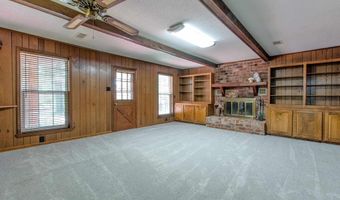 300 Oakmont Dr, Alexander, AR 72002