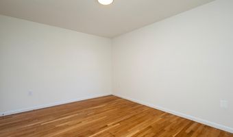 4300 ROBERTS Ave, Annandale, VA 22003