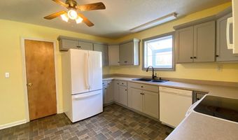 427 Muscadine Trl, Baskerville, VA 23915