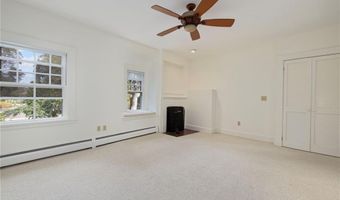 107 Old Beach Rd 2, Newport, RI 02840