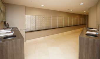 3370 Hidden Bay Dr 213, Aventura, FL 33180