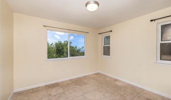 2407 St Louis Dr B, Honolulu, HI 96816