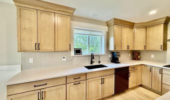 1538 Ashley Ln, Allenton, MI 48002