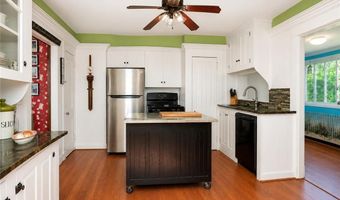 113 Beckwith St, Cranston, RI 02910