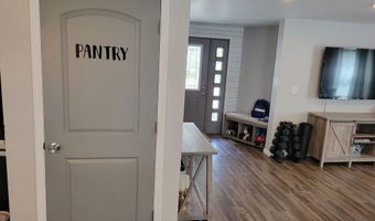 128 E Montford Ave, Ada, OH 45810