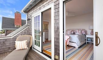 115 Washington St, Newport, RI 02840