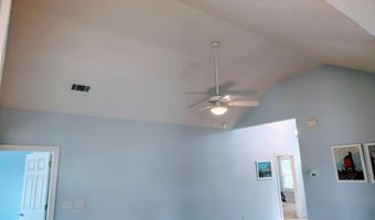 29 Lake Arbu Dr, Manning, SC 29102