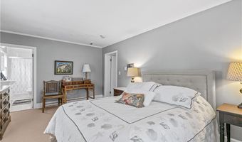 46 Chastellux Ave M8, Newport, RI 02840