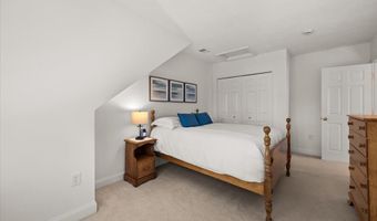 9 Blue Meadow Ct 9, Bourne, MA 02532
