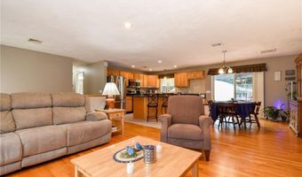 17 Middle St, North Providence, RI 02911