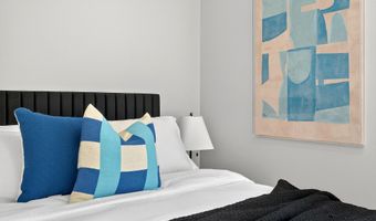 29 W 9TH St, Bayonne, NJ 07002