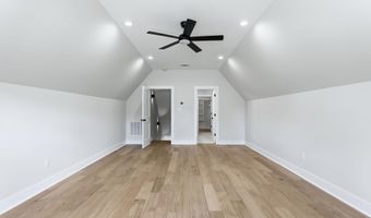 7648 S Shoreline Blvd, Benton, AR 72019