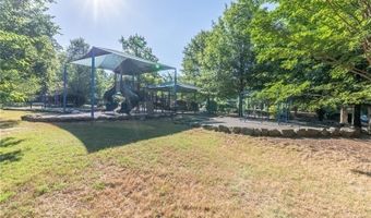 4487 Binghamton Ct, Dunwoody, GA 30360