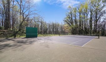 6403 TONE Dr, Bethesda, MD 20817