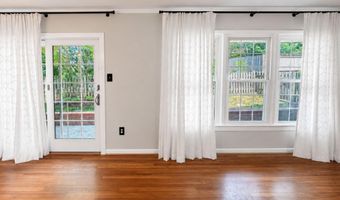 3831 N VERNON St N, Arlington, VA 22207