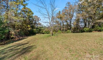 24 Ian River Dr, Asheville, NC 28806