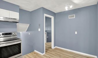 826 Yorkshire Rd, Anderson, IN 46012