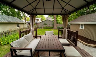 1314 W PINE St, Appleton, WI 54914