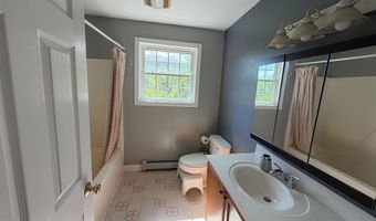 83 Tabor Cir, Albany, NH 03818
