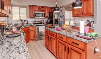 3244 Dunwoodie Rd, Ann Arbor, MI 48105