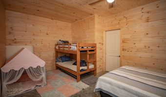 4978 S 11th Rd, Aldrich, MO 65601