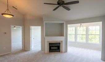 4951 BRENMAN PARK Dr 410, Alexandria, VA 22304