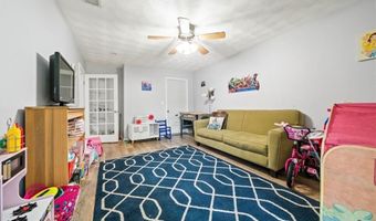28 Paige Dr, Coventry, RI 02816