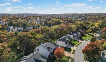 410 Gillham Ct, Ballwin, MO 63021