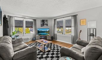 94 E BROWNING Rd, Bellmawr, NJ 08031