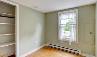 120 Highland Ave, Branford, CT 06405