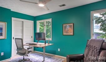 53 Braddock Way, Asheville, NC 28803