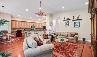 28 Pond View Cir, Barnegat, NJ 08005