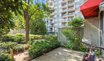 4979 BATTERY Ln 4979-1, Bethesda, MD 20814