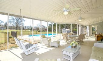 2447 OAKWOODS Ln, Alexander City, AL 35010