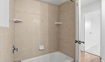 5340 HOLMES RUN Pkwy 904, Alexandria, VA 22304