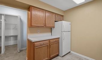 101 FIELDCREST St 204, Ann Arbor, MI 48103