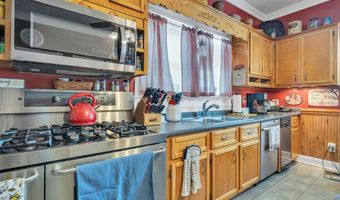 901 Bedford Ave, Altavista, VA 24517
