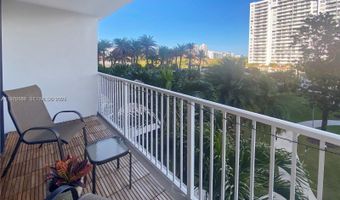 2801 NE 183rd St 310W, Aventura, FL 33160